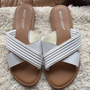West Loop Women's White and Tan Sandals